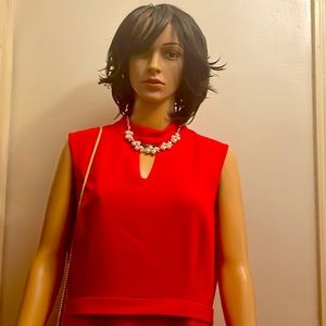 Elegant Occasion TAHARI Sleeveless Red Dress.